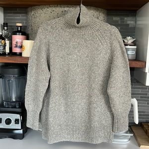 Aritzia The Group by Babaton Day Off Turtleneck Sweater (XS)